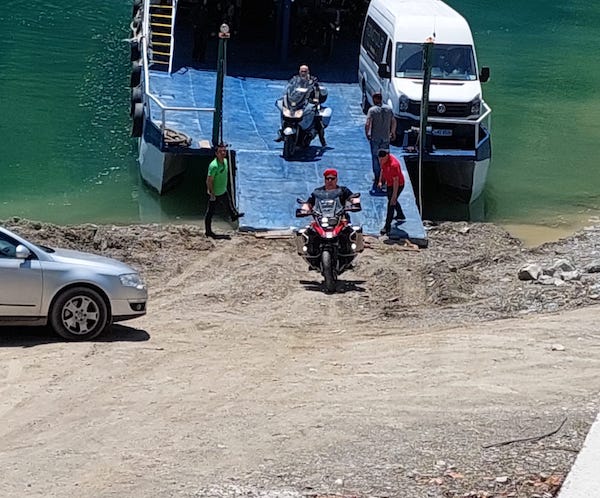 KOMANSEE---Eddy-Chauffeurservice---600x498