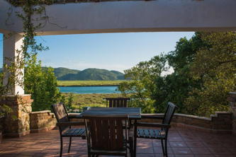 Albanien Butrint Hotelterrasse - Etappe geführte Motorradtour nach Albanien