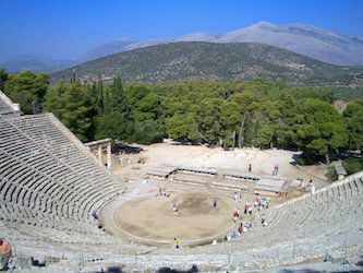 Theater von Epidauros - Ein Highlight der Motorrradtour nach Griechenland.